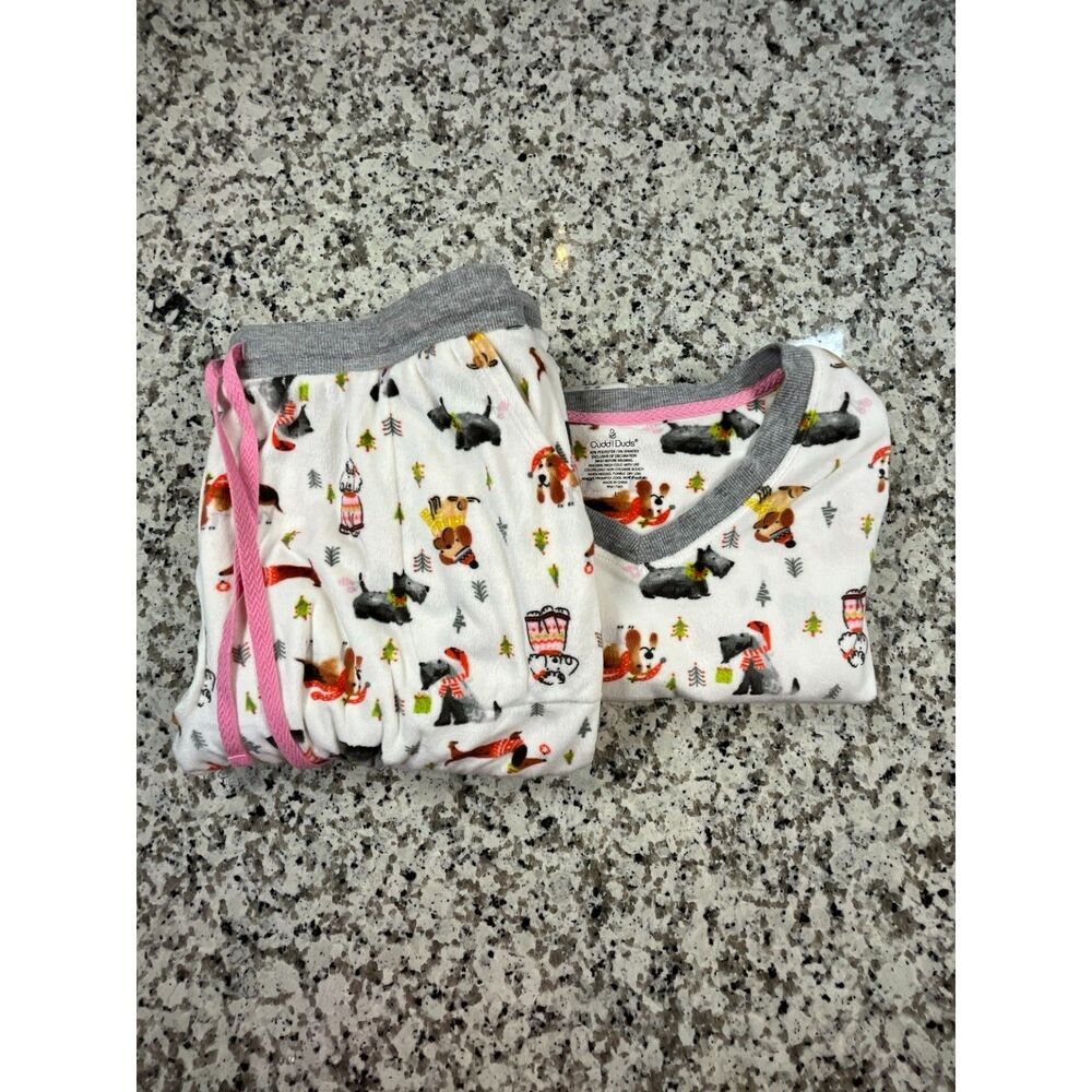 Cuddl Duds White Dog Holiday Print Pajama Set with Pink & Gray Trim